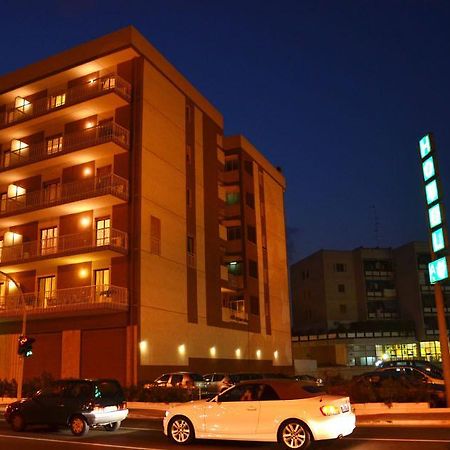Hotel A-14 Модуньо Екстер'єр фото