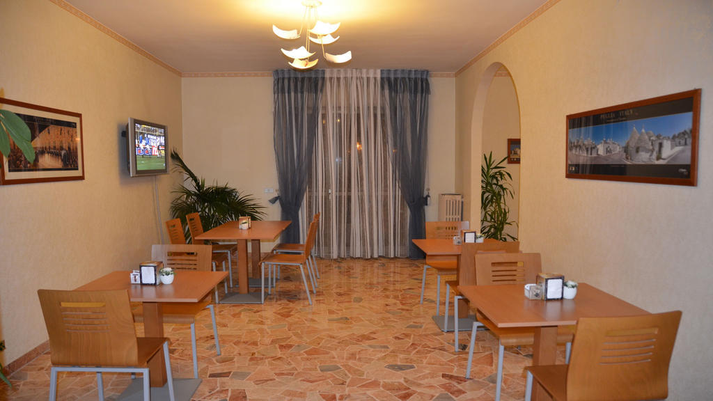 Hotel A-14 Модуньо Екстер'єр фото
