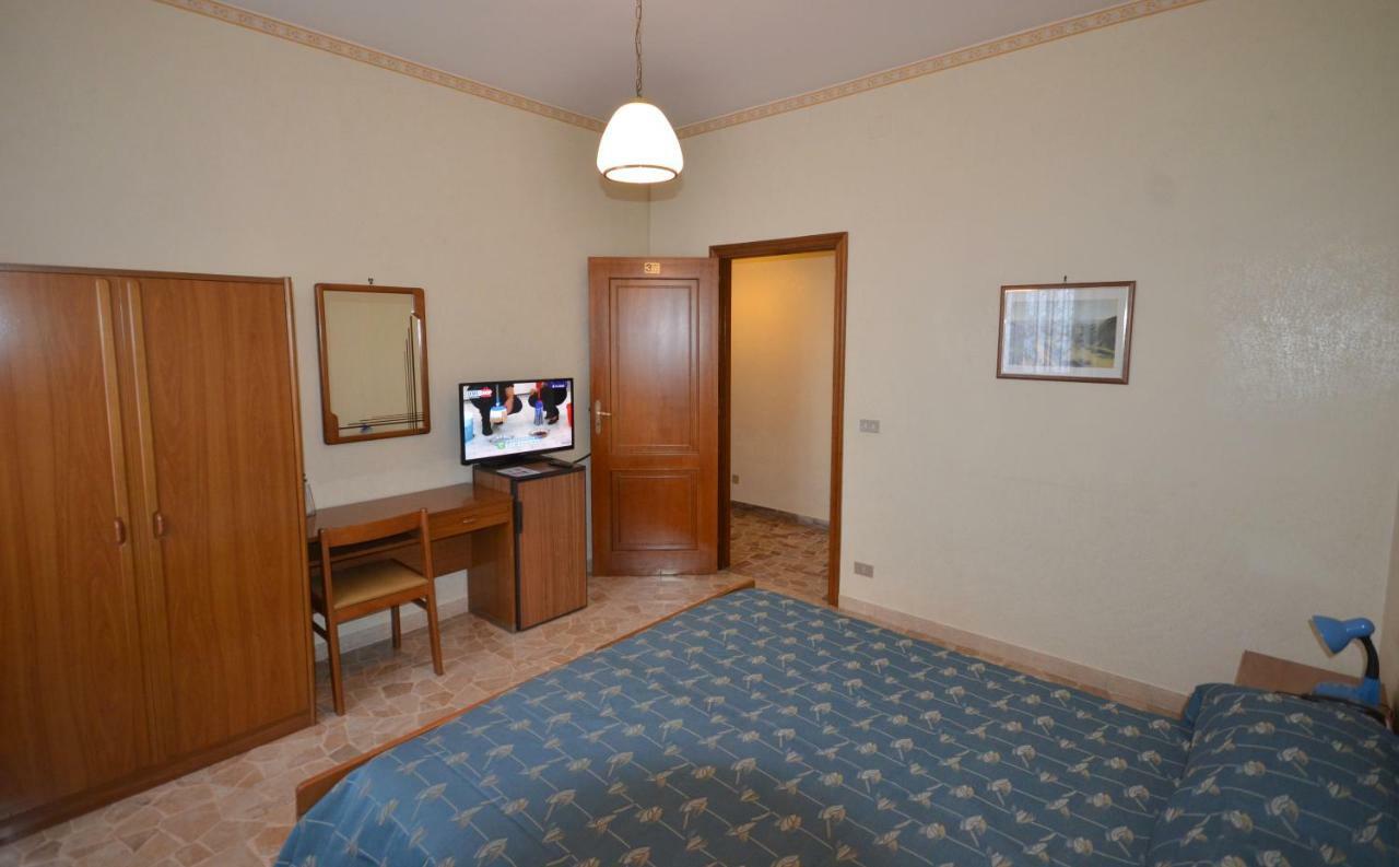 Hotel A-14 Модуньо Екстер'єр фото